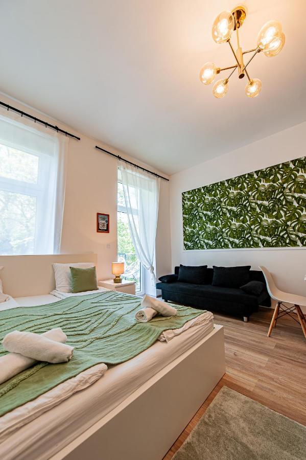 My City Apartment- Vienna Jungle Room Exterior photo
